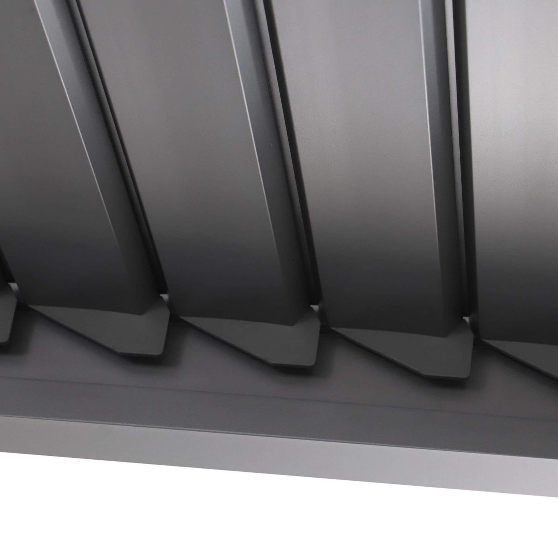 Close-up of a closed double-skin louvred roof on a Riva Aluminium Pergola.